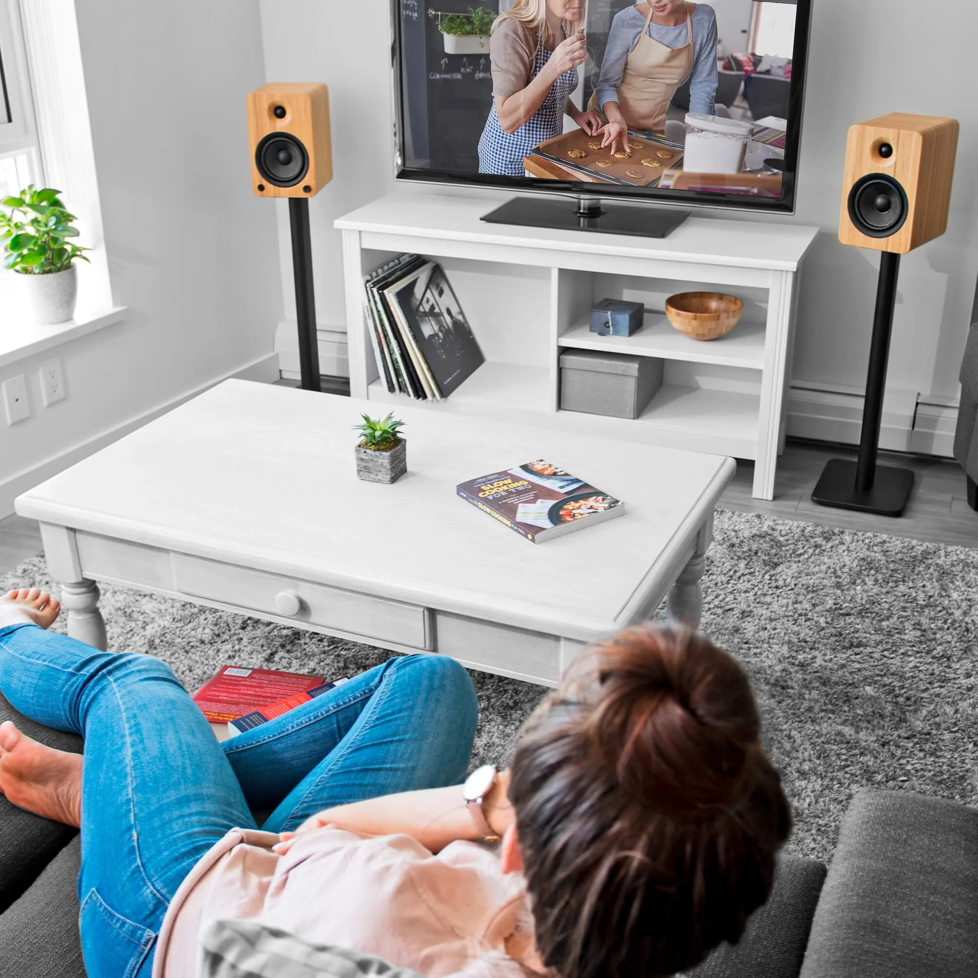 32" Tall Bookshelf Speaker Floor Stands - Pair | Black