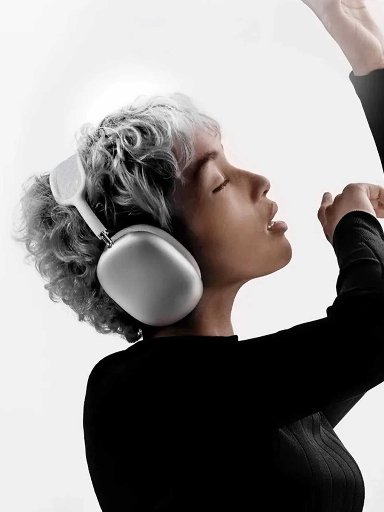 Headphone, ANC noise reduction.