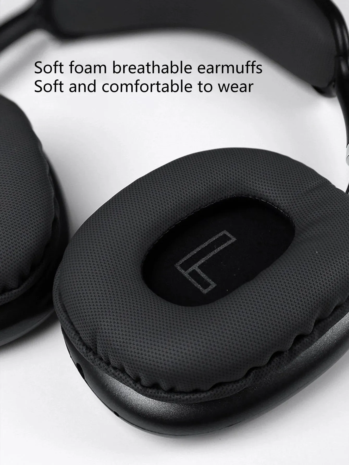 Headphone, ANC noise reduction.