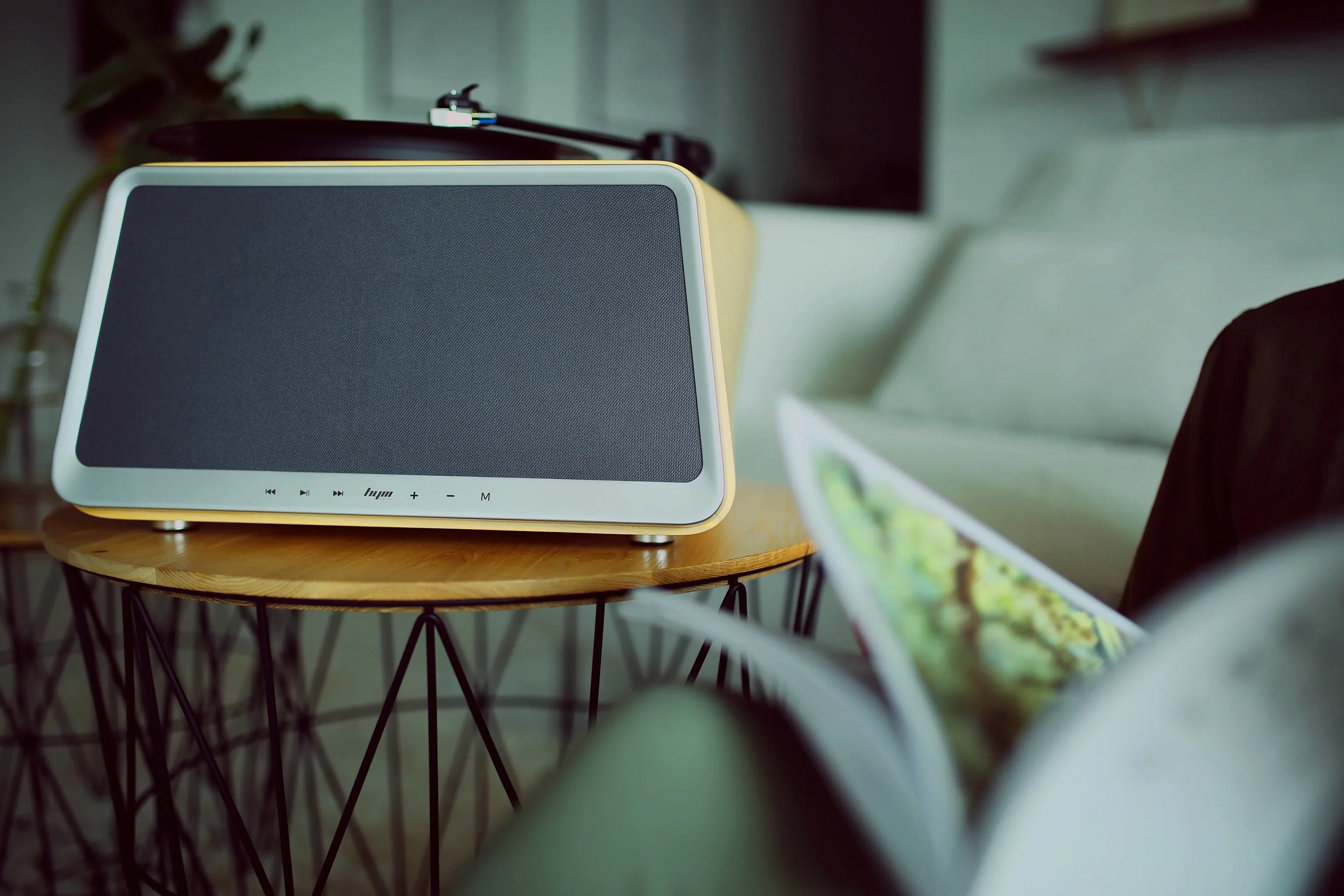 HYM Seed Turntable Speaker